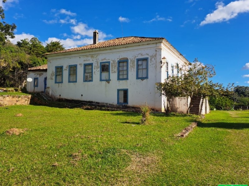 FAZENDA COLONIAL