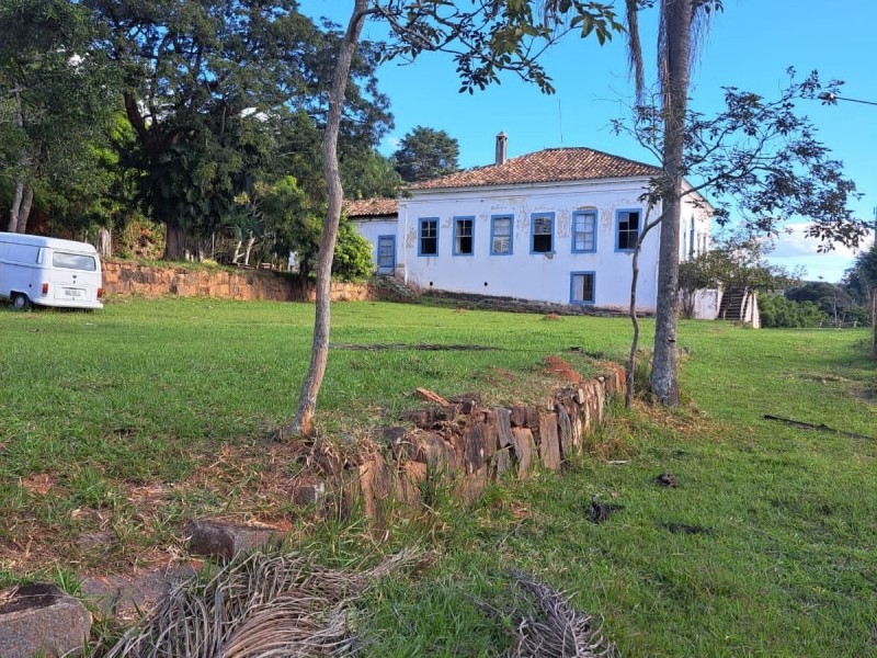 FAZENDA COLONIAL