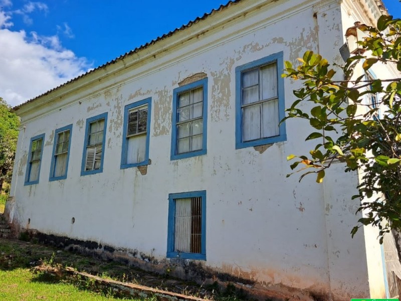 FAZENDA COLONIAL
