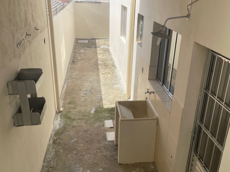 CASA LOCAÇÃO 2 QUARTOS